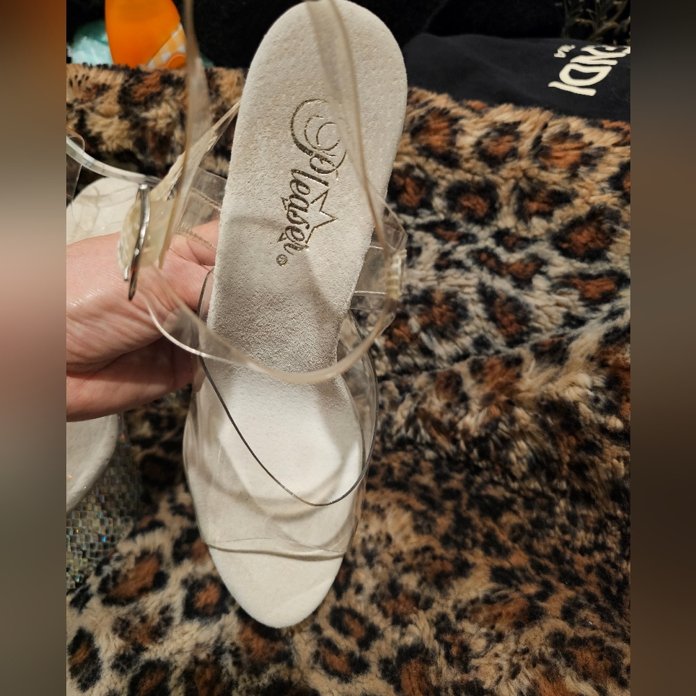 Stylish Silver Platform Heels - image 6